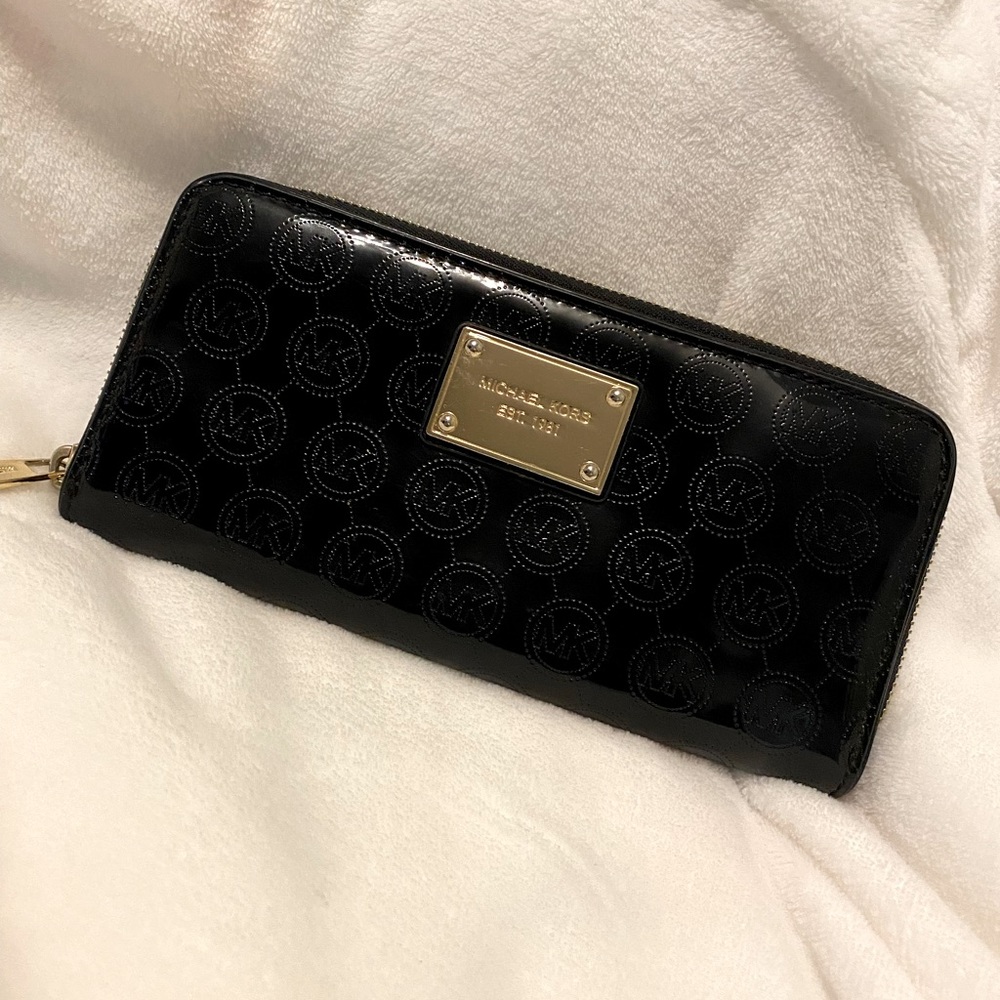 Michael Kors black metallic large logo wallet (like new) FREE SHIPPING